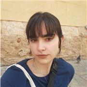 Estudiante de biotecnología con conocimientos en biología, química y matemáticas